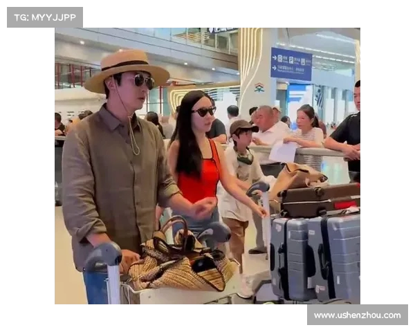 霍思燕代孕女儿近照曝光:女儿颜值惊艳,裙装搭配近视眼镜尽显独特魅力 霍思燕代孕女儿近照曝光:女儿颜值惊艳,裙装搭配近视眼镜尽显独特魅力